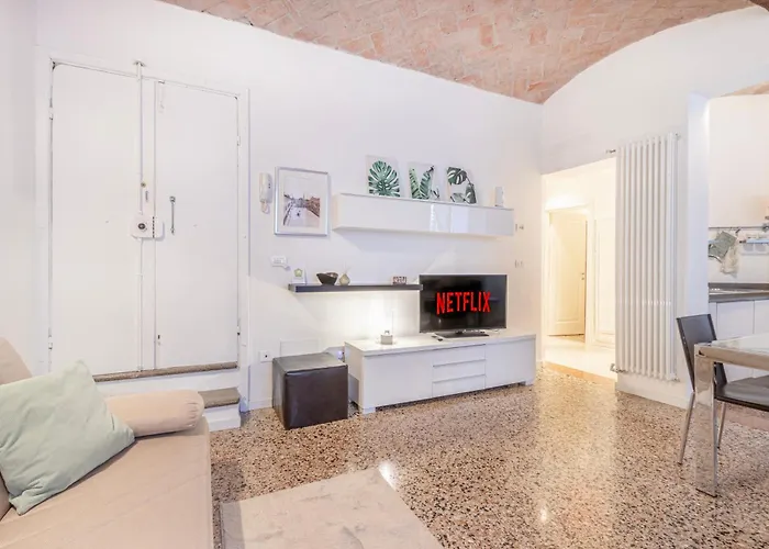 Ghirlandina - La Casa Dell'esteta *