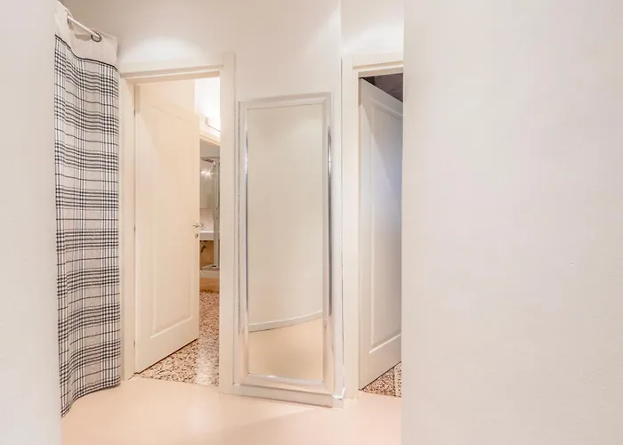 Ghirlandina - La Casa Dell'esteta